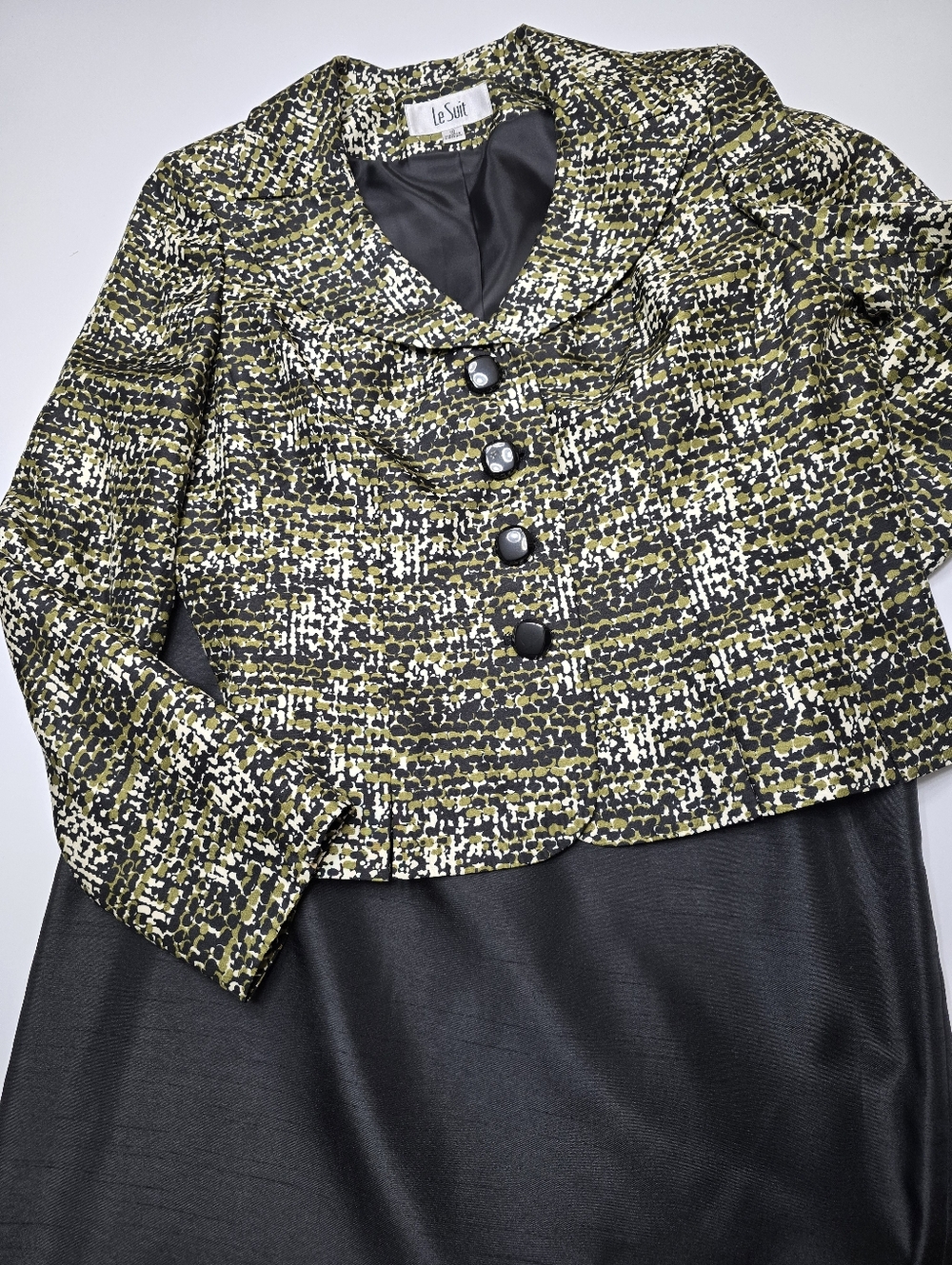 Le Suit Black and Olive Green Skirt & Blazer Size 10 - Picture 7 of 14